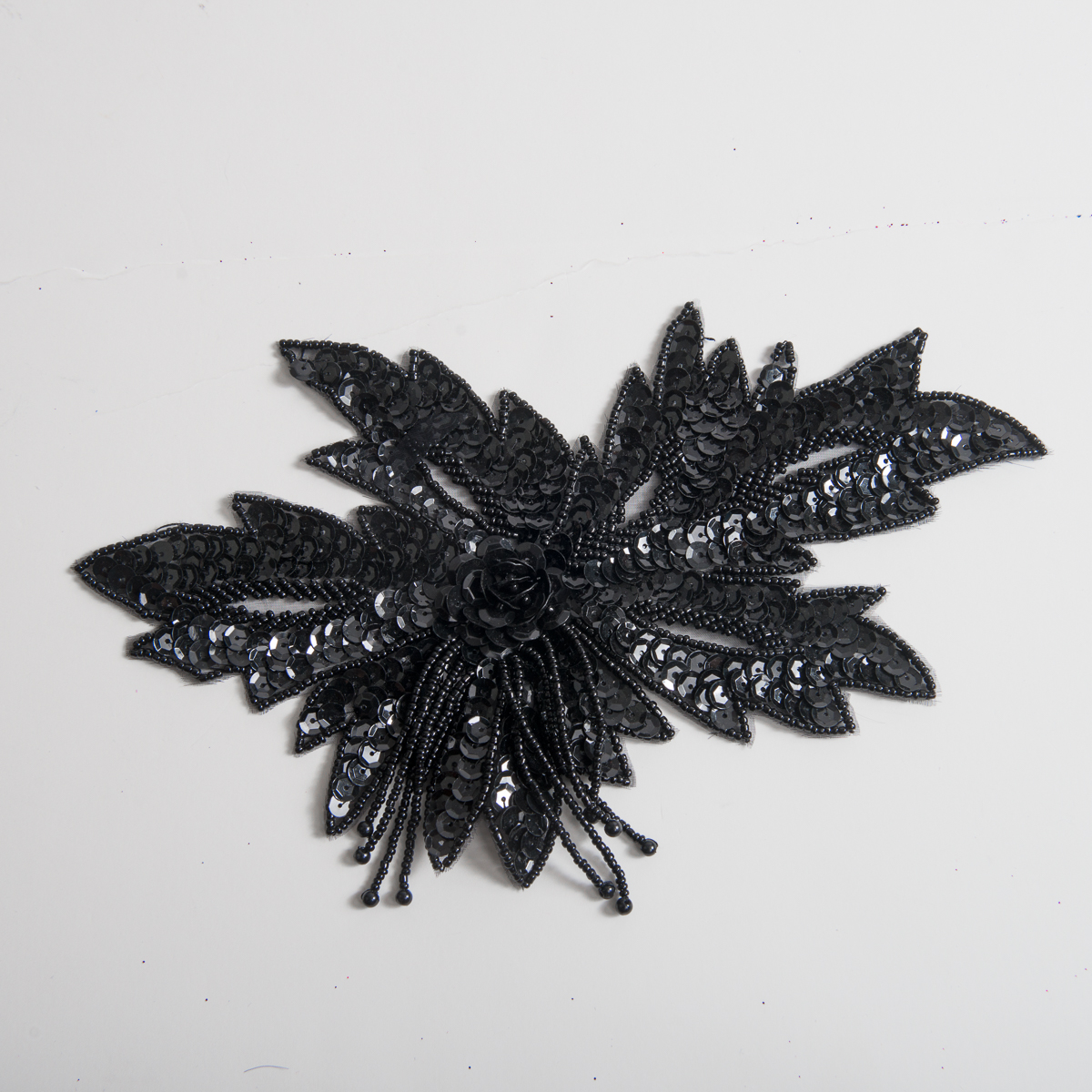 ET-2729 BLACK Black Sequin Bead Center Applique